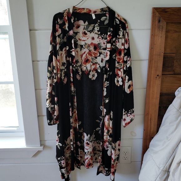 Pinkblush Sweaters - Floral Kimono